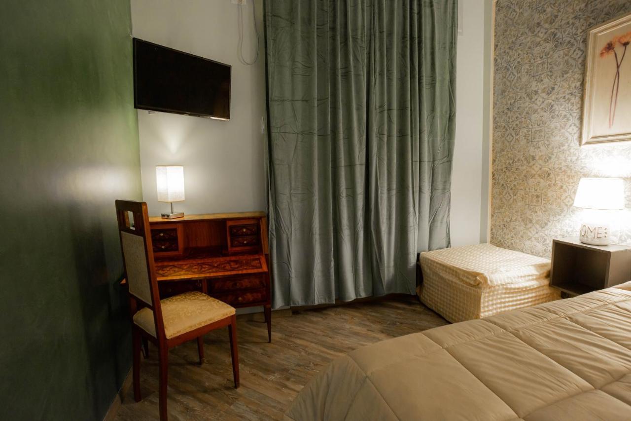 Domus Petri- Casa A S. Pietro * Roma